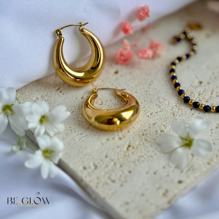 Szary Minimalistyczny Biżuteria Post na Instagram (2).png