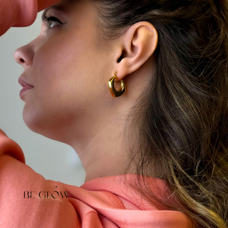 Szary Minimalistyczny Biżuteria Post na Instagram (87).png